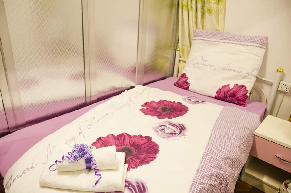 Adler Lady Hostel - Ladies Only ヤンゴン エクステリア 写真